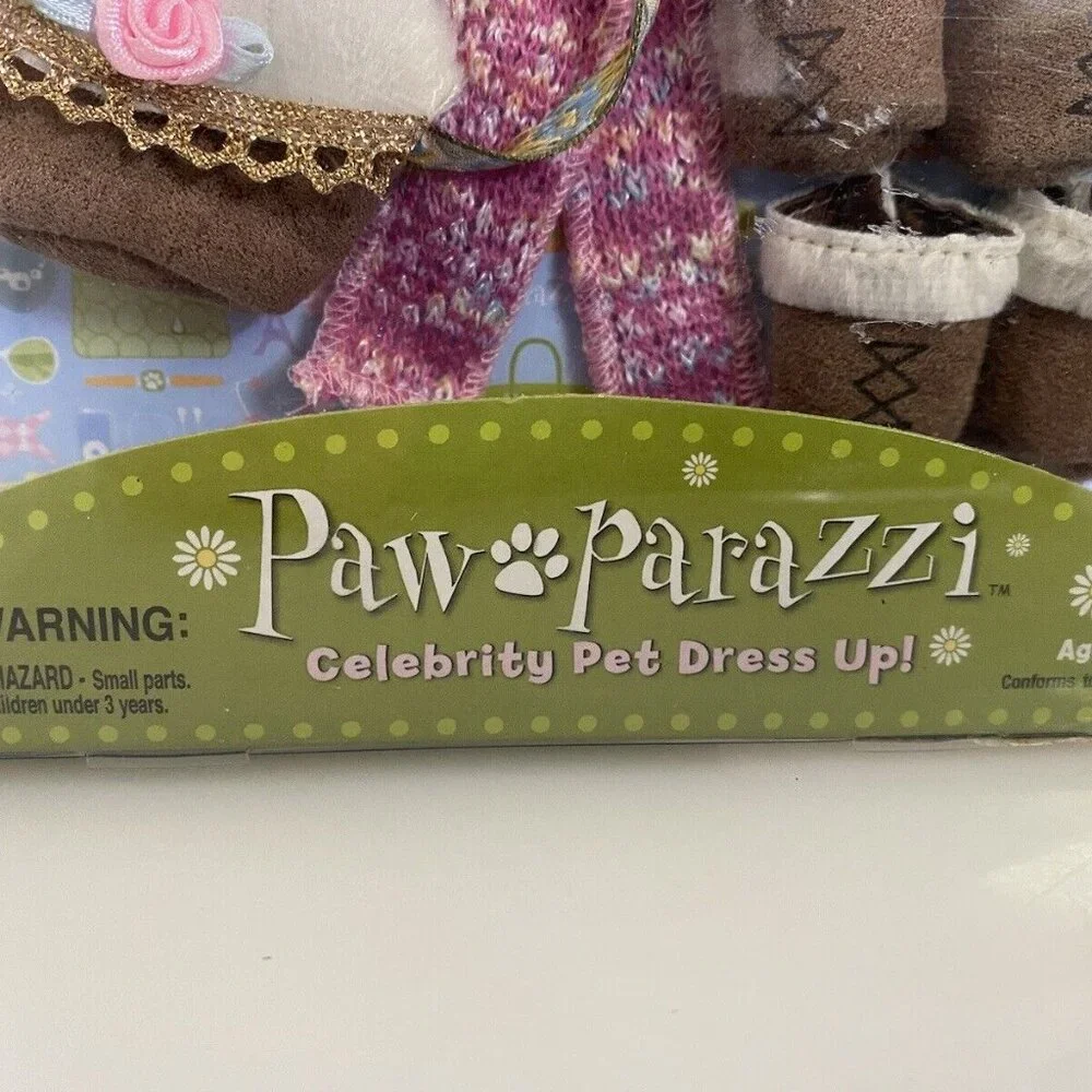Rare Retired Paw Parazzi Celebrity‎ Pet Dress Up Winter Holiday Clothes Set NEW